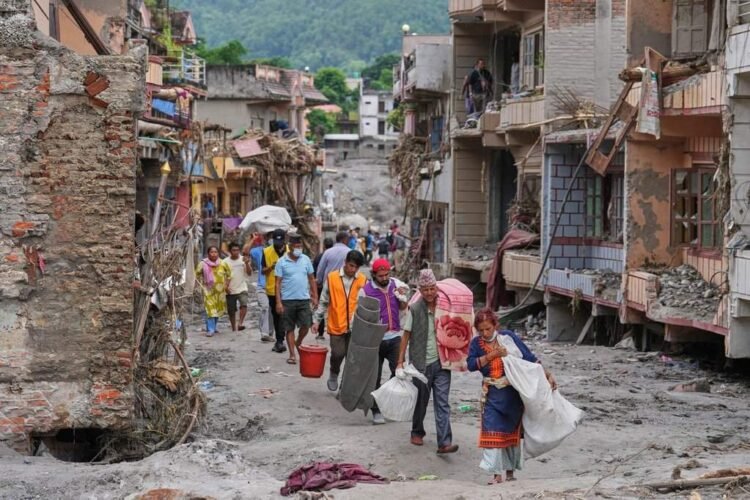 Nepal Flood Survivors Evacuated as Missing Search Continues