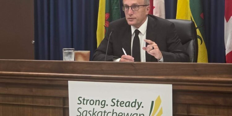Oil Revenues Fail to Close Saskatchewan's Budget Gap