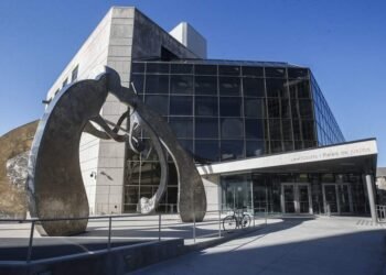 AI in Canadian Courts Sparks Legal Debate