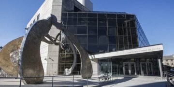 AI in Canadian Courts Sparks Legal Debate