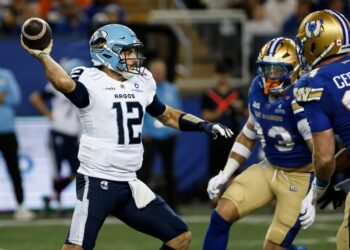 Bombers Fall to Argonauts 30-28 After Strong Start