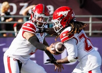 Calgary Stampeders Defeat Ottawa Redblacks 45–31
