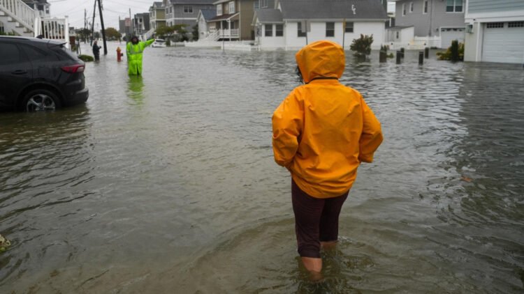 East Coast Millions Prepare for Rare Fall Nor'easter