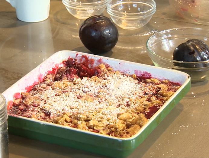 Easy Homemade Plum Crisp Recipe