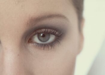 Eyemaxxing Beauty Trend: What You Need to Know