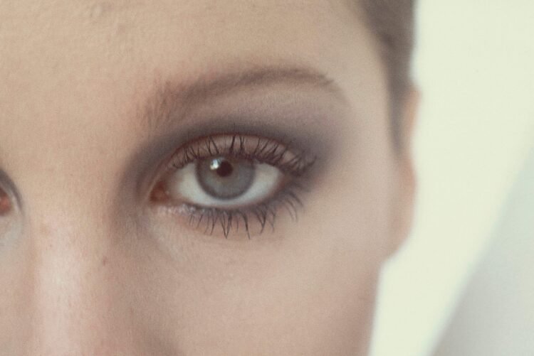 Eyemaxxing Beauty Trend: What You Need to Know