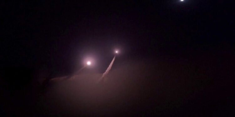 Iran Attacks Hormuz, Injuring 8 Marines