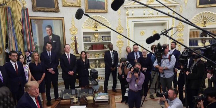 Judge Orders White House to Restore Media Access