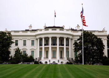 Media Outlets Sue Trump Over White House Press Ban