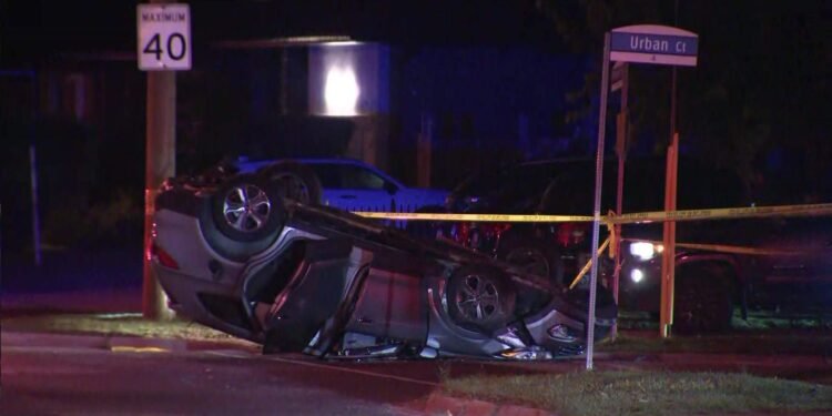 Officers Injured After Fleeing Vehicle Collision in Toronto