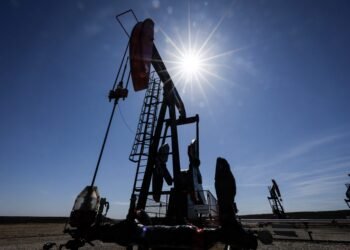Oil Prices, Bond Yields Retreat After Last Week's Surge
