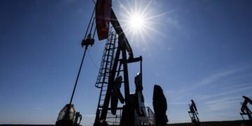Oil Prices, Bond Yields Retreat After Last Week's Surge
