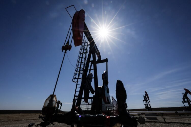 Oil Prices, Bond Yields Retreat After Last Week's Surge