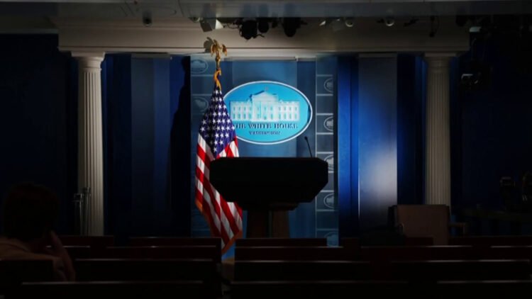 Outlets Sue Trump White House Over Press Ban