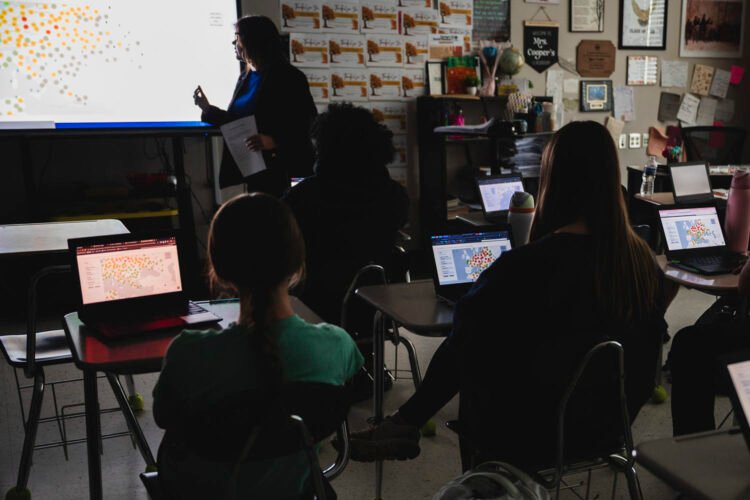 Poll: Americans Say AI Hurts More Than Helps Schools