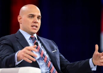 Trump Adviser Blair Cautiously Optimistic on Midterms