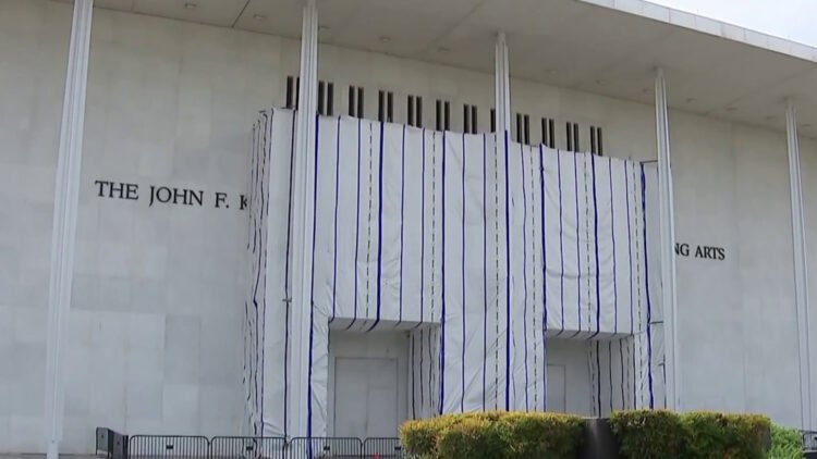 Trump Name Tied to Kennedy Center Two-Year Closure