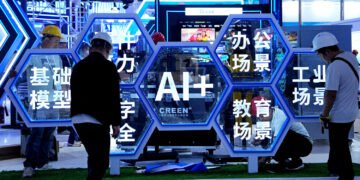 US-China AI Risks Grow as Distrust Blocks Cooperation