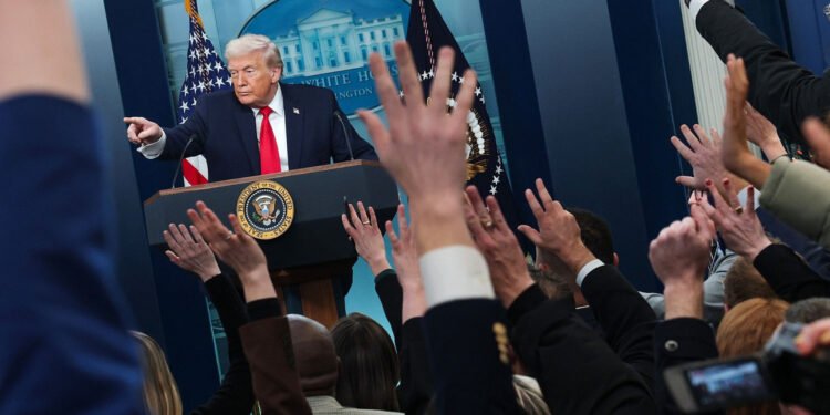 White House Bars CNN, MSNBC, Politico Reporters