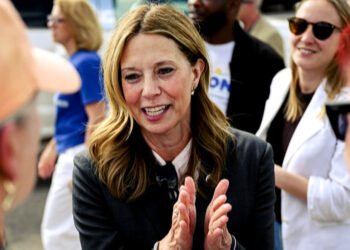 Acton Condemns Ad Featuring Her Estranged Mother