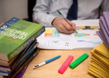Alberta Moves to Standardize School Report Cards