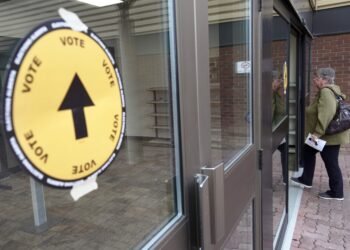 Alberta Polls Extended After Late Openings Delay Results