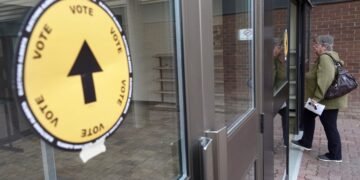 Alberta Polls Extended After Late Openings Delay Results