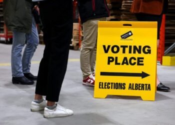 Alberta Separation Referendum Unlikely, Poll Finds