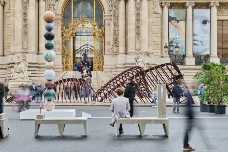 Art Basel Paris Closes Early Due to Protests
