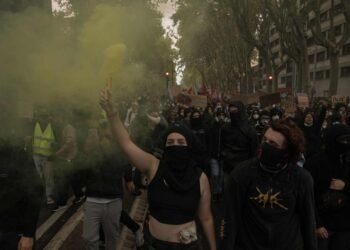 اعتراضات فرانسه خشونت‌آمیز شد؛ از پاریس تا مارسی