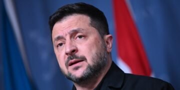 زلنسکی خواهان آتش‌بس و مذاکرات صلح شد