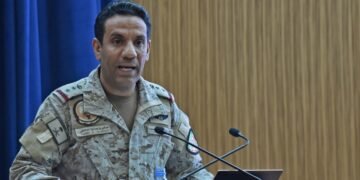عربستان تأسیسات نفتی صنعا را تخلیه کرد