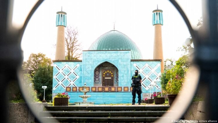 پژوهشی درباره شبکه‌های هوادار تهران در آلمان