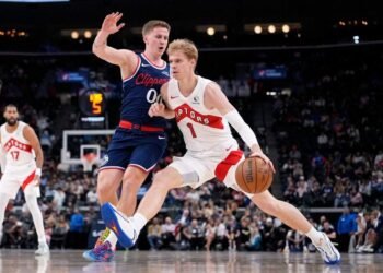 Dick Returns to Face Former Team Raptors