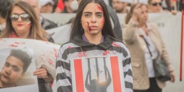 弾圧激化を報告

Let me redo this properly:

弾圧سرکوب هنرمندان و نویسندگان در ایران تشدید شد
