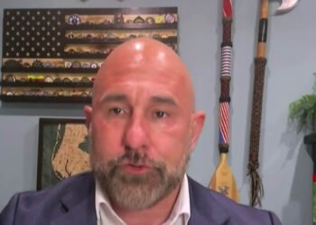Florida Lt. Gov Urges Residents to Prepare for Isaias