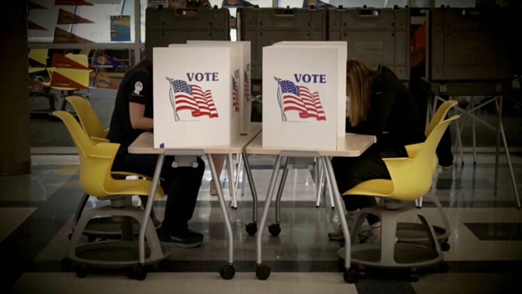 GOP Candidates Seek Distance From Trump in Close Races