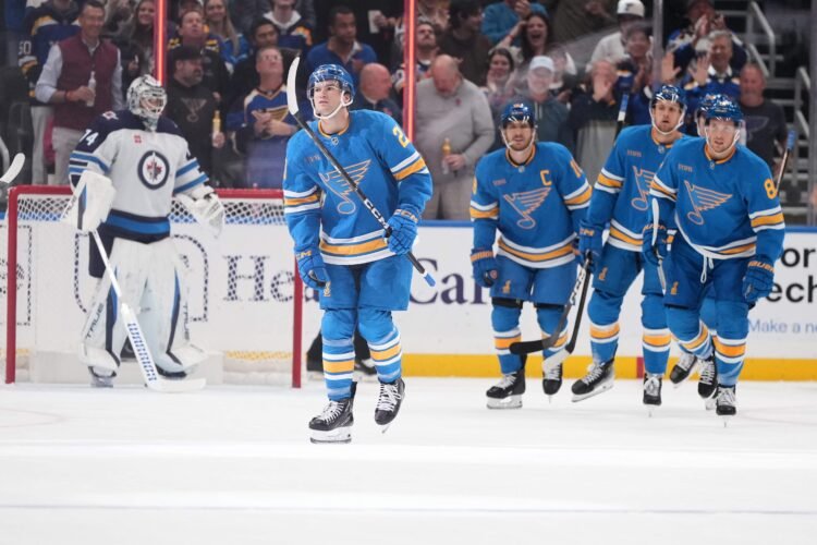 Jets Fall to Blues 2-1, Extending Losing Streak to 3