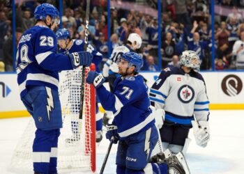 Jets Fall to Lightning, Extending Losing Streak to 7