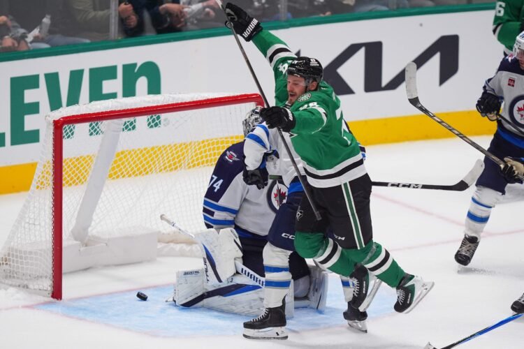 Jets Fall to Stars 3-2 in OT, Skid Reaches Four