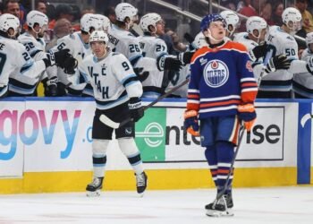 Keller, Mammoth End Oilers' Streak in 4-2 Victory