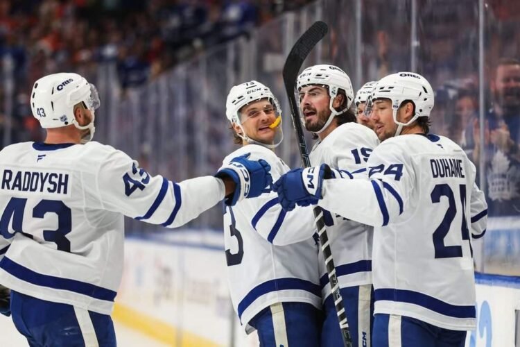 Leafs Extend Hot Streak With Dominant 7-2 Victory