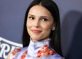 Navarrette Talks Anderson, SNL and X-Men Training