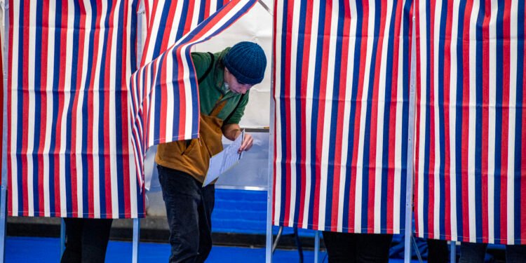 NH Student IDs Barred From November Voting