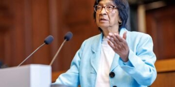 Nobel Peace Prize Awarded to Ex-UN Rights Chief Pillay