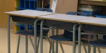 Nova Scotia School Workers May Strike Monday