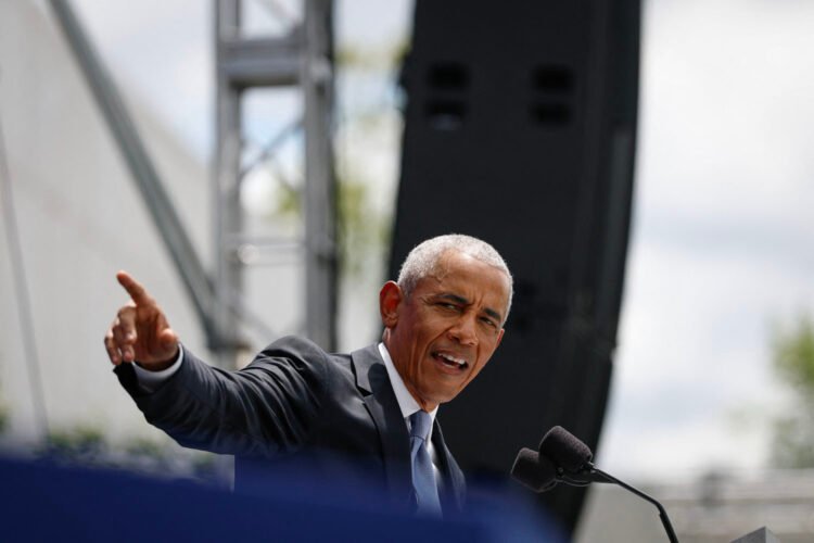 Obama Slams Trump Probe of Rep. Ilhan Omar