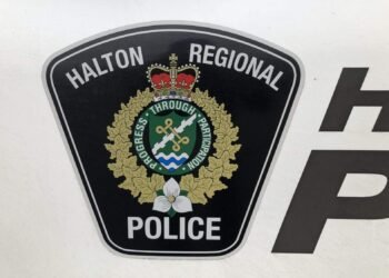 Ontario Police Adopts AI for 911 Dispatcher Hiring