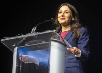 Texas Gov Candidate Sues Over Musk-Abbott Emails