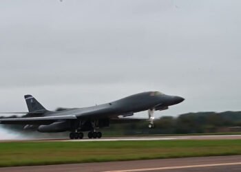 US Bombers Depart UK Base Following Threats